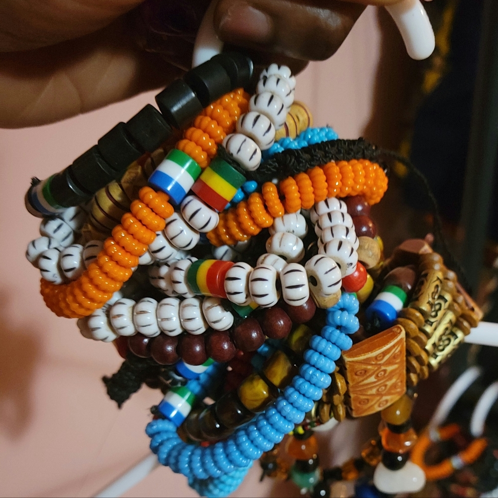 Single Hand Bead